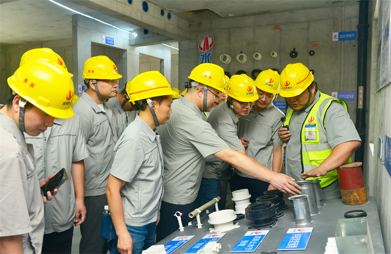 为进一步推进优质客户高效履约，提升交付品质、达成客户满意，2025年6月25日，德扑之星建设集团在上海组织召开2025年越秀地产、华润置业客户履约推进会。